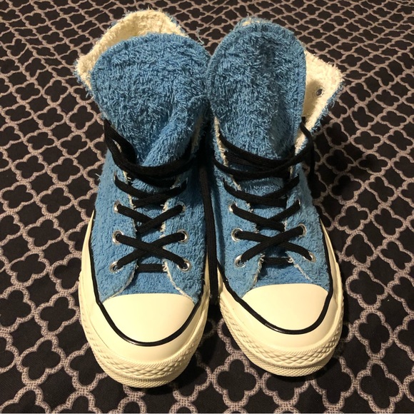 Converse Chuck Taylor 10 All Star  Blue Fuzzy Bunny High Tops Womens 7 RARE - Picture 8 of 9